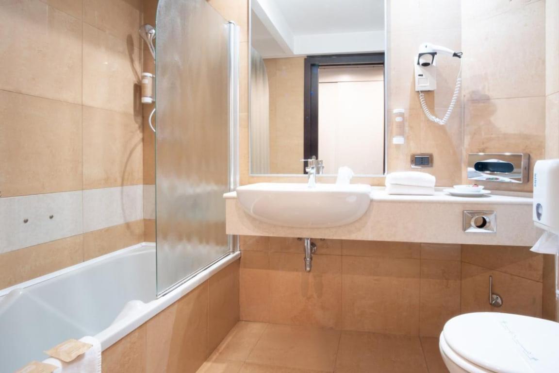 Hotel Imperatori Roma Dış mekan fotoğraf