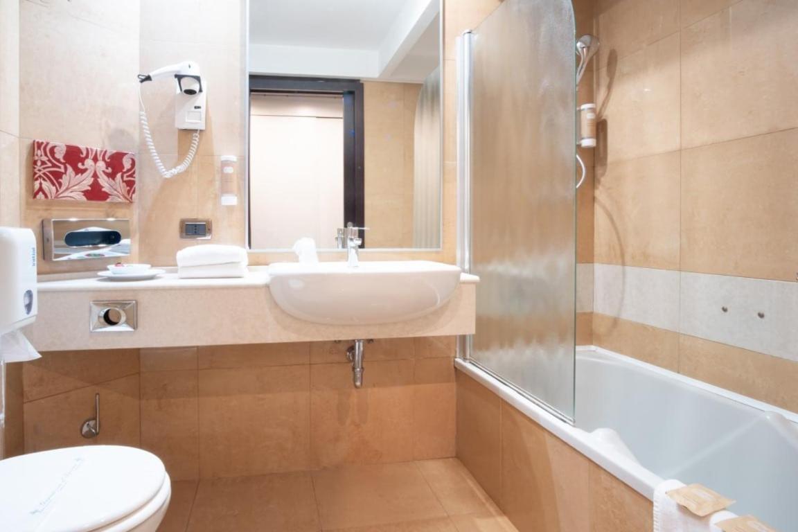 Hotel Imperatori Roma Dış mekan fotoğraf