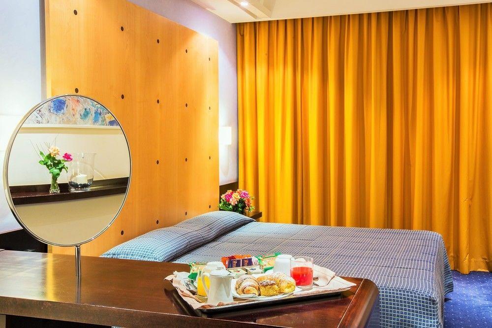 Hotel Imperatori Roma Dış mekan fotoğraf
